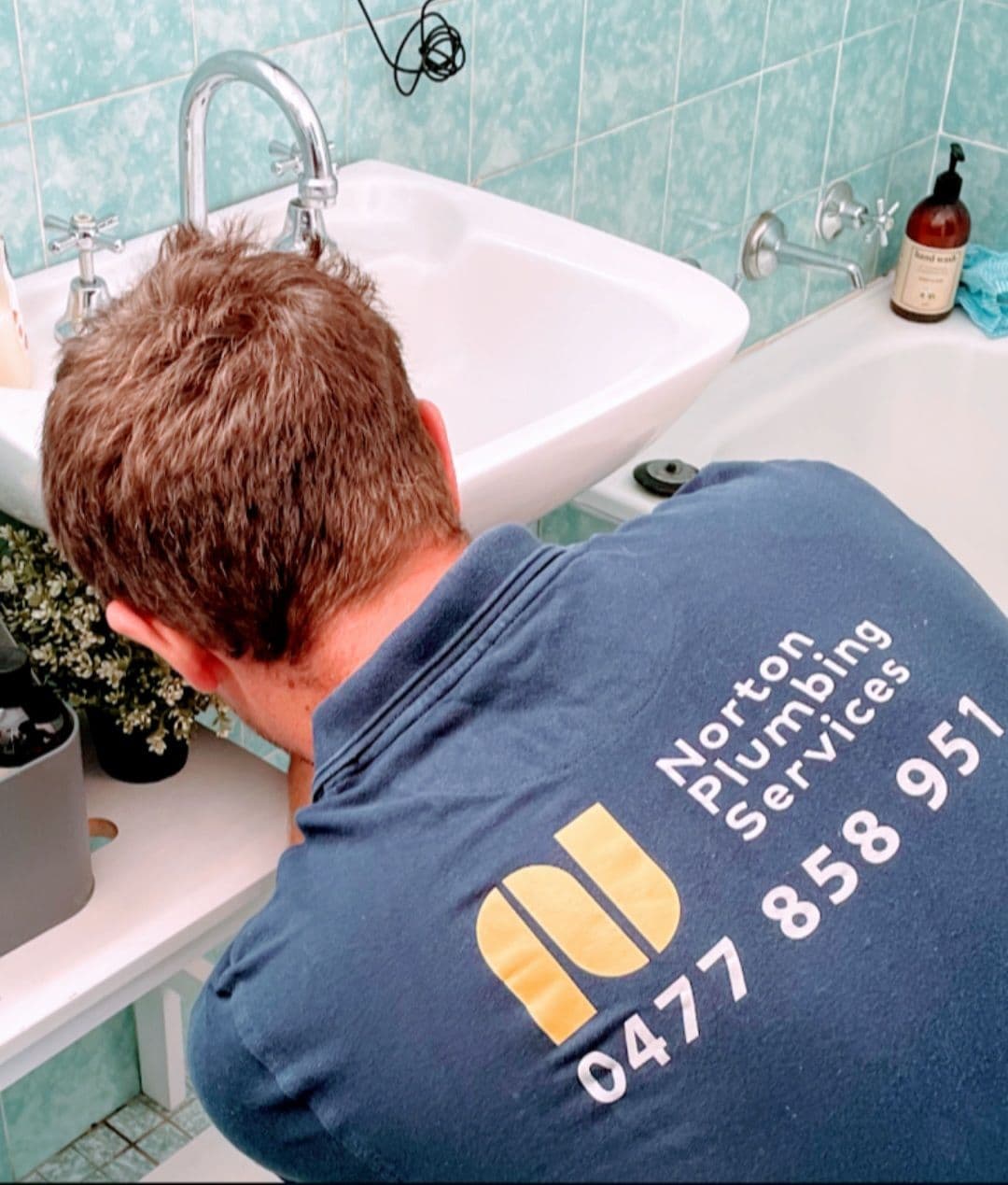 Adam connecting a gas appliance fitting — licensed gas plumber, Eastern Suburbs Sydney